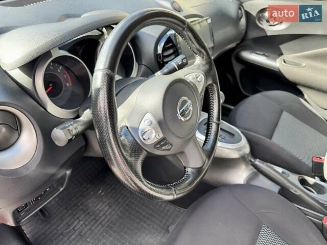 Красный Ниссан Жук, объемом двигателя 1.6 л и пробегом 71 тыс. км за 14700 $, фото 28 на Automoto.ua