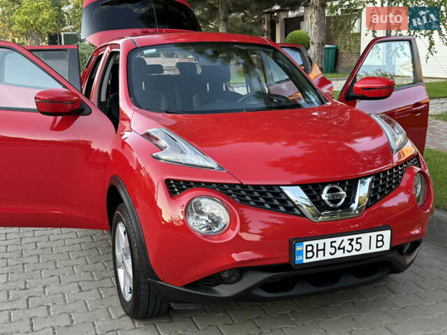 Красный Ниссан Жук, объемом двигателя 1.6 л и пробегом 48 тыс. км за 14900 $, фото 49 на Automoto.ua