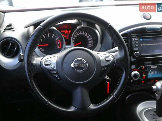 Красный Ниссан Жук, объемом двигателя 1.6 л и пробегом 117 тыс. км за 14900 $, фото 14 на Automoto.ua