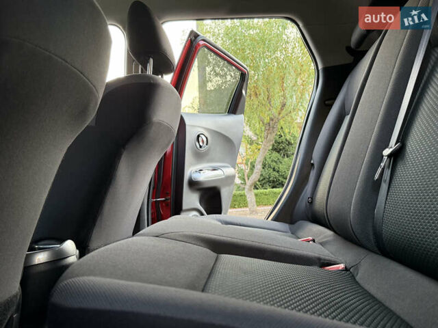 Красный Ниссан Жук, объемом двигателя 1.6 л и пробегом 48 тыс. км за 14900 $, фото 64 на Automoto.ua