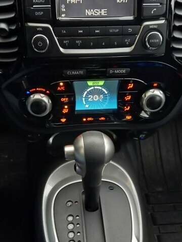 Червоний Ніссан Жук, об'ємом двигуна 1.6 л та пробігом 87 тис. км за 13499 $, фото 23 на Automoto.ua