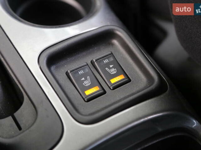 Красный Ниссан Жук, объемом двигателя 1.6 л и пробегом 117 тыс. км за 14900 $, фото 19 на Automoto.ua