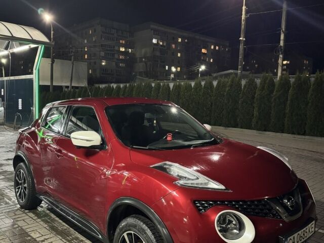 Червоний Ніссан Жук, об'ємом двигуна 1.6 л та пробігом 114 тис. км за 14000 $, фото 4 на Automoto.ua