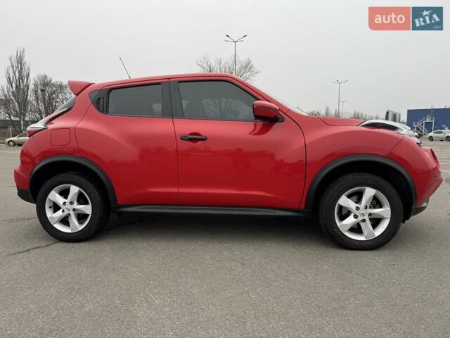 Красный Ниссан Жук, объемом двигателя 1.6 л и пробегом 40 тыс. км за 14700 $, фото 4 на Automoto.ua