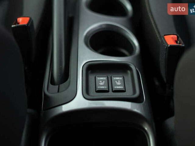 Червоний Ніссан Жук, об'ємом двигуна 1.6 л та пробігом 52 тис. км за 14400 $, фото 11 на Automoto.ua