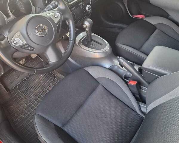 Красный Ниссан Жук, объемом двигателя 1.6 л и пробегом 28 тыс. км за 16908 $, фото 4 на Automoto.ua