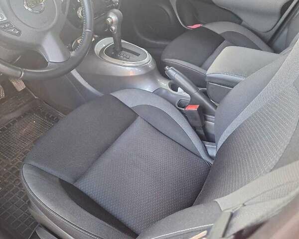 Красный Ниссан Жук, объемом двигателя 1.6 л и пробегом 28 тыс. км за 16908 $, фото 1 на Automoto.ua