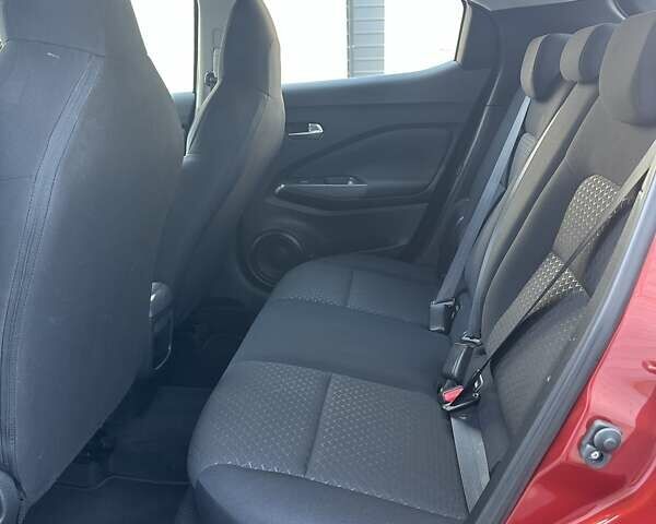 Красный Ниссан Жук, объемом двигателя 1 л и пробегом 28 тыс. км за 18550 $, фото 12 на Automoto.ua