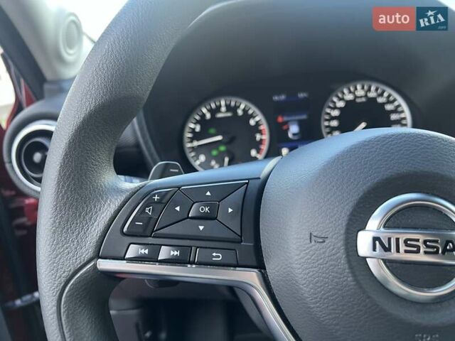 Красный Ниссан Жук, объемом двигателя 1 л и пробегом 44 тыс. км за 19500 $, фото 23 на Automoto.ua
