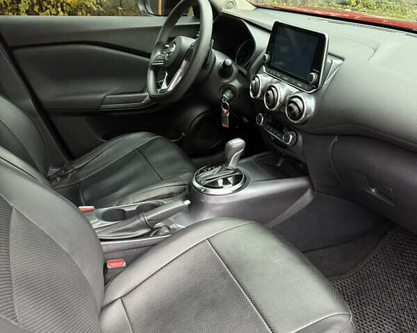 Красный Ниссан Жук, объемом двигателя 1 л и пробегом 15 тыс. км за 19499 $, фото 10 на Automoto.ua