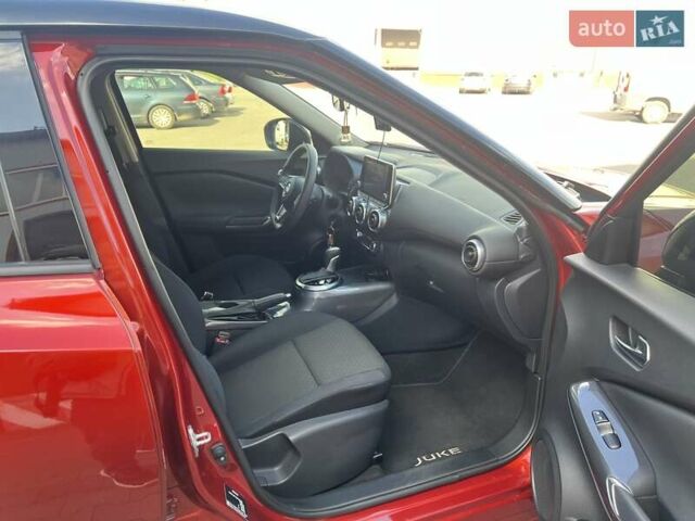 Красный Ниссан Жук, объемом двигателя 1 л и пробегом 44 тыс. км за 19500 $, фото 13 на Automoto.ua