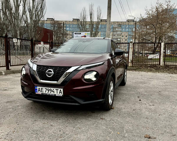 Красный Ниссан Жук, объемом двигателя 1 л и пробегом 49 тыс. км за 20000 $, фото 13 на Automoto.ua