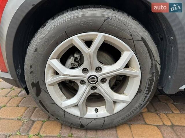 Красный Ниссан Жук, объемом двигателя 1 л и пробегом 46 тыс. км за 19900 $, фото 17 на Automoto.ua