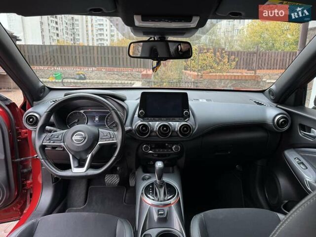 Красный Ниссан Жук, объемом двигателя 1 л и пробегом 46 тыс. км за 19900 $, фото 6 на Automoto.ua