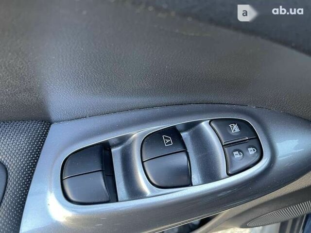 Ниссан Жук, объемом двигателя 1.6 л и пробегом 129 тыс. км за 10999 $, фото 17 на Automoto.ua