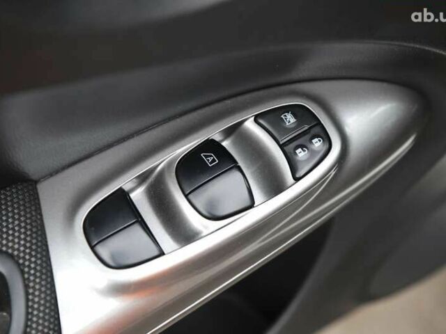 Ніссан Жук, об'ємом двигуна 1.6 л та пробігом 118 тис. км за 9900 $, фото 20 на Automoto.ua