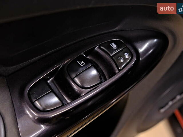 Ниссан Жук, объемом двигателя 1.6 л и пробегом 149 тыс. км за 9900 $, фото 26 на Automoto.ua