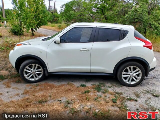 Ниссан Жук, объемом двигателя 1.6 л и пробегом 150 тыс. км за 10000 $, фото 1 на Automoto.ua