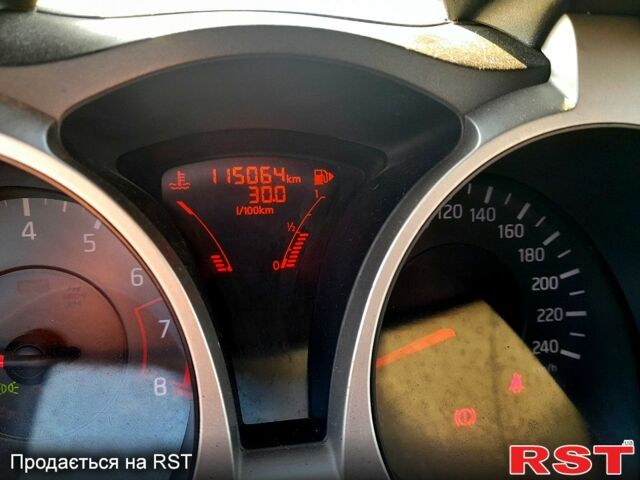 Ниссан Жук, объемом двигателя 16 л и пробегом 115 тыс. км за 9700 $, фото 6 на Automoto.ua