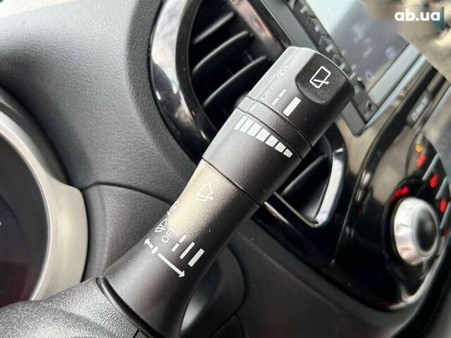 Ниссан Жук, объемом двигателя 1.6 л и пробегом 152 тыс. км за 10200 $, фото 18 на Automoto.ua