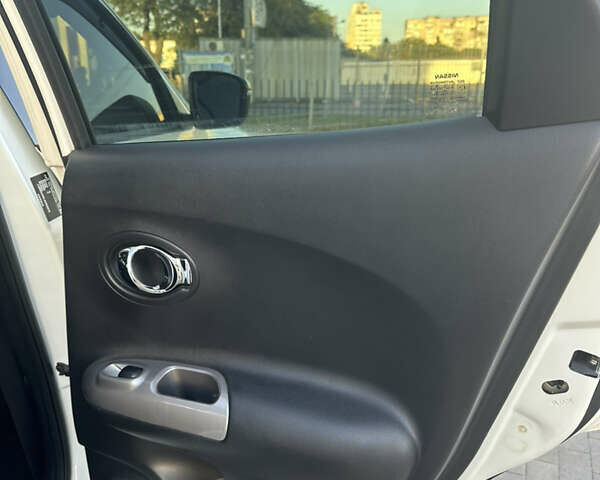 Ниссан Жук, объемом двигателя 1.6 л и пробегом 126 тыс. км за 13800 $, фото 9 на Automoto.ua