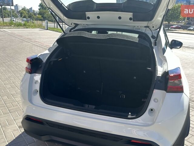 Ніссан Жук, об'ємом двигуна 1 л та пробігом 0 тис. км за 22718 $, фото 20 на Automoto.ua