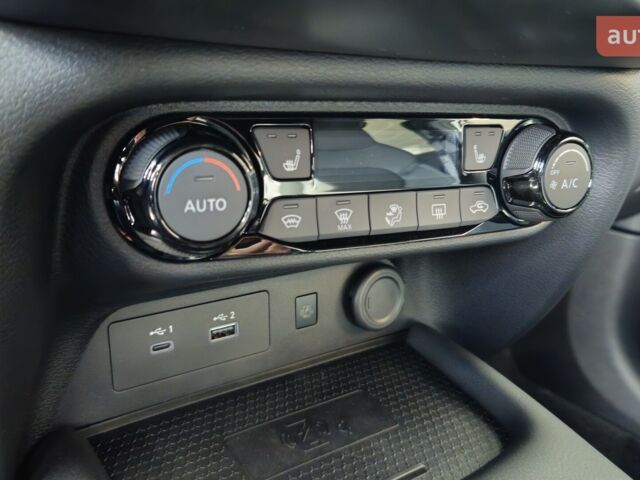 Ніссан Жук, об'ємом двигуна 1 л та пробігом 0 тис. км за 25375 $, фото 17 на Automoto.ua