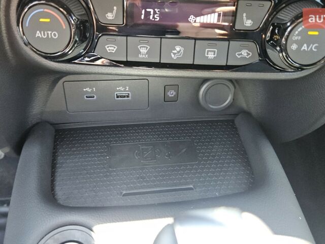 Ніссан Жук, об'ємом двигуна 1 л та пробігом 0 тис. км за 28395 $, фото 12 на Automoto.ua