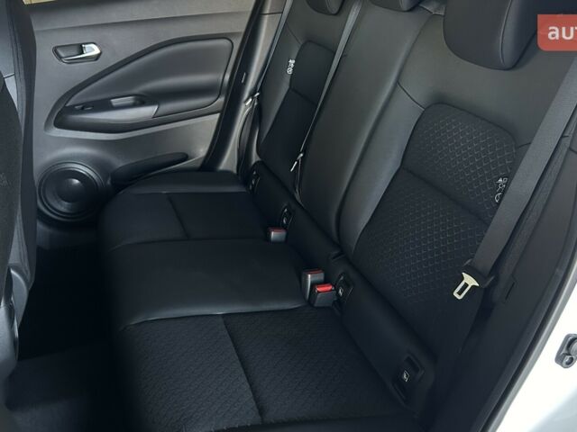 Ніссан Жук, об'ємом двигуна 1 л та пробігом 0 тис. км за 26167 $, фото 18 на Automoto.ua