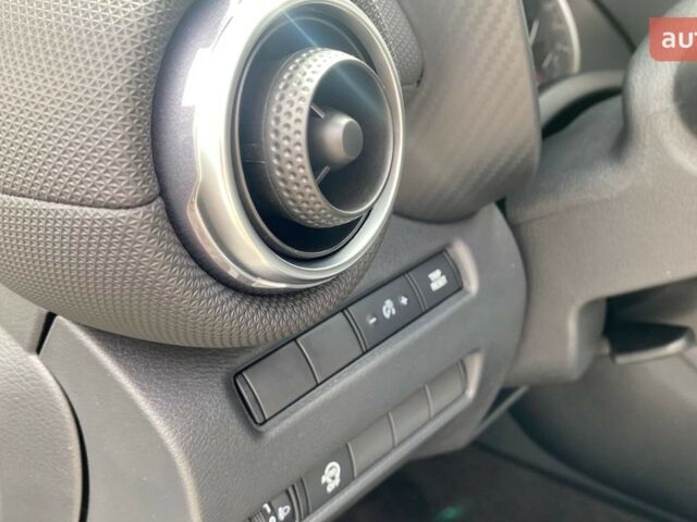 Ніссан Жук, об'ємом двигуна 1 л та пробігом 0 тис. км за 24279 $, фото 21 на Automoto.ua