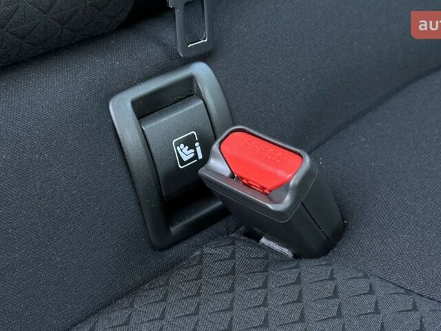 Ніссан Жук, об'ємом двигуна 1 л та пробігом 0 тис. км за 22718 $, фото 26 на Automoto.ua