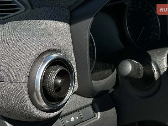 Ніссан Жук, об'ємом двигуна 1 л та пробігом 0 тис. км за 22718 $, фото 19 на Automoto.ua