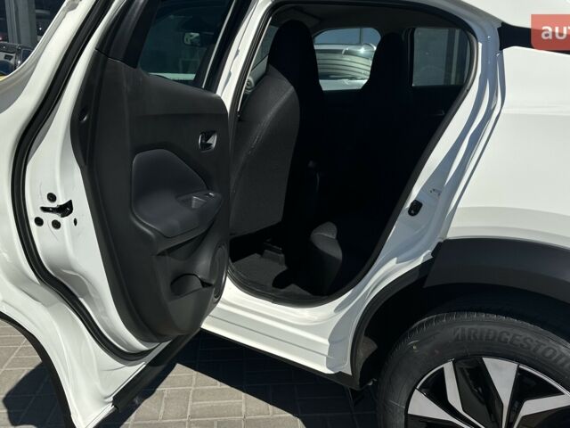 Ніссан Жук, об'ємом двигуна 1 л та пробігом 0 тис. км за 22718 $, фото 9 на Automoto.ua