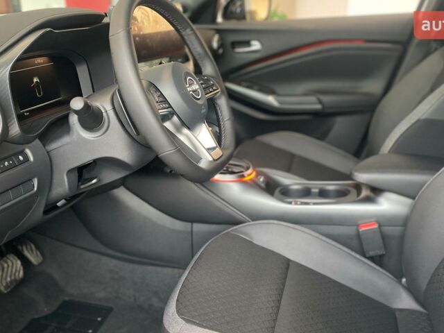 купить новое авто Ниссан Жук 2025 года от официального дилера Вікрос Авто (Nissan) Ниссан фото