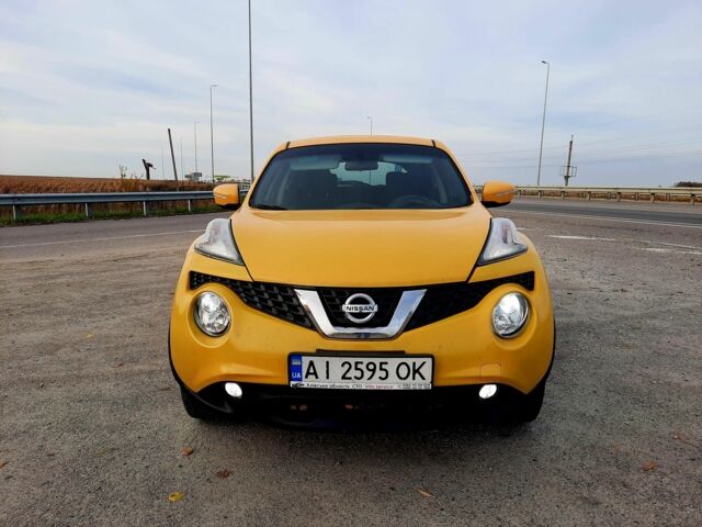 Желтый Ниссан Жук, объемом двигателя 1.6 л и пробегом 125 тыс. км за 9700 $, фото 1 на Automoto.ua