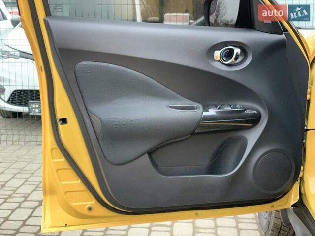 Жовтий Ніссан Жук, об'ємом двигуна 1.6 л та пробігом 100 тис. км за 12499 $, фото 24 на Automoto.ua