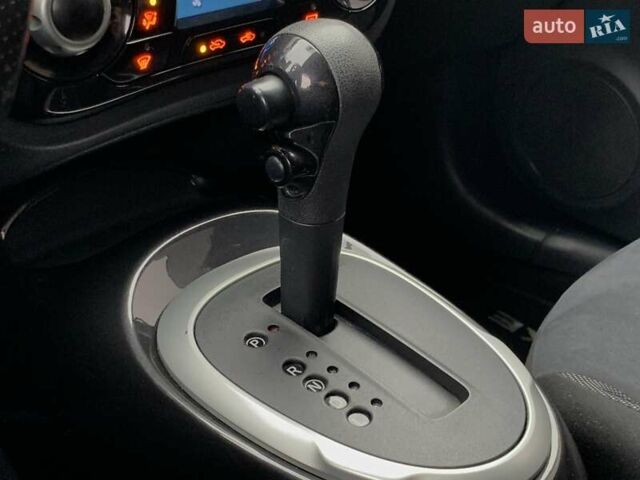 Жовтий Ніссан Жук, об'ємом двигуна 1.6 л та пробігом 100 тис. км за 12499 $, фото 51 на Automoto.ua