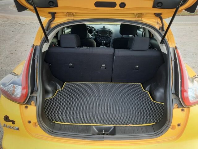 Желтый Ниссан Жук, объемом двигателя 1.6 л и пробегом 125 тыс. км за 9700 $, фото 10 на Automoto.ua