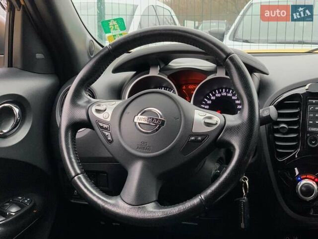 Жовтий Ніссан Жук, об'ємом двигуна 1.6 л та пробігом 100 тис. км за 12499 $, фото 55 на Automoto.ua