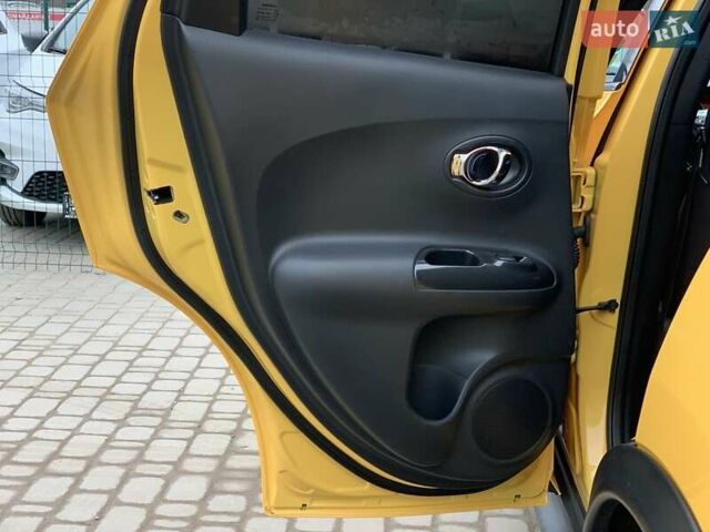 Жовтий Ніссан Жук, об'ємом двигуна 1.6 л та пробігом 100 тис. км за 12499 $, фото 28 на Automoto.ua