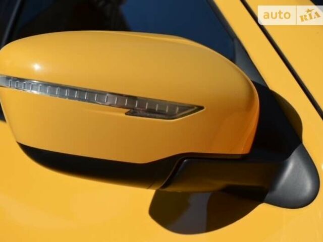 Желтый Ниссан Жук, объемом двигателя 1.6 л и пробегом 56 тыс. км за 14800 $, фото 16 на Automoto.ua