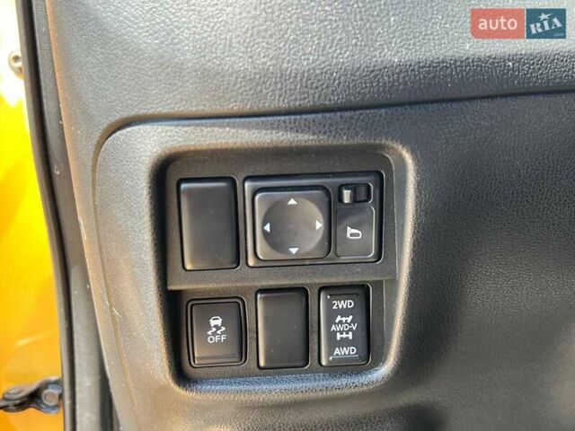 Жовтий Ніссан Жук, об'ємом двигуна 1.6 л та пробігом 141 тис. км за 14500 $, фото 18 на Automoto.ua