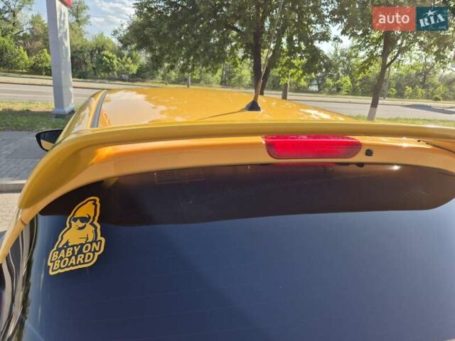 Жовтий Ніссан Жук, об'ємом двигуна 1.6 л та пробігом 22 тис. км за 16199 $, фото 61 на Automoto.ua