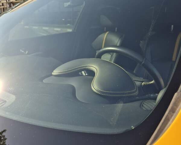 Жовтий Ніссан Жук, об'ємом двигуна 1.6 л та пробігом 22 тис. км за 16199 $, фото 46 на Automoto.ua