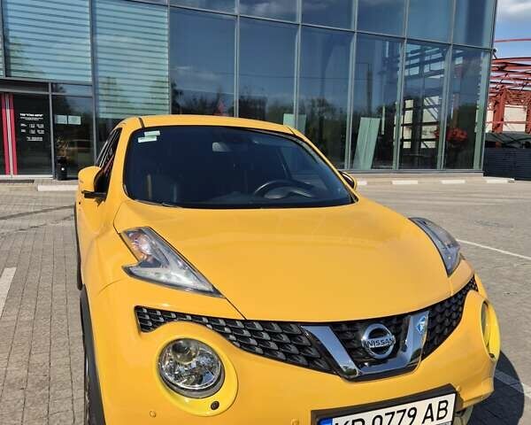 Жовтий Ніссан Жук, об'ємом двигуна 1.6 л та пробігом 22 тис. км за 16199 $, фото 4 на Automoto.ua