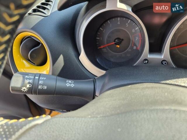 Жовтий Ніссан Жук, об'ємом двигуна 1.6 л та пробігом 22 тис. км за 16199 $, фото 38 на Automoto.ua