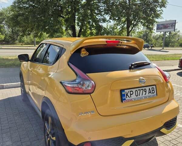 Жовтий Ніссан Жук, об'ємом двигуна 1.6 л та пробігом 22 тис. км за 16199 $, фото 13 на Automoto.ua