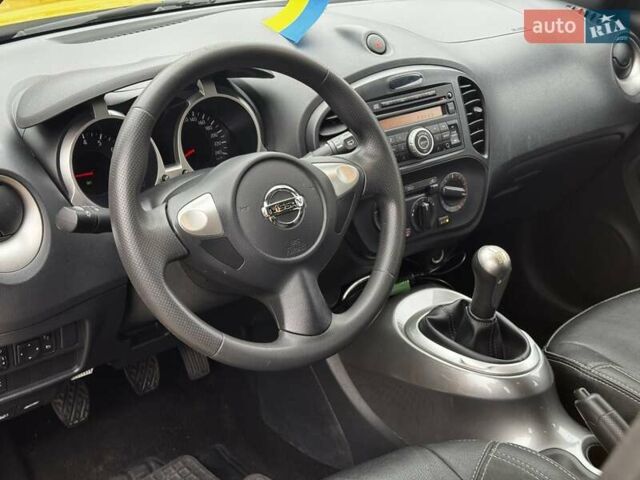 Желтый Ниссан Жук, объемом двигателя 1.6 л и пробегом 43 тыс. км за 12790 $, фото 13 на Automoto.ua