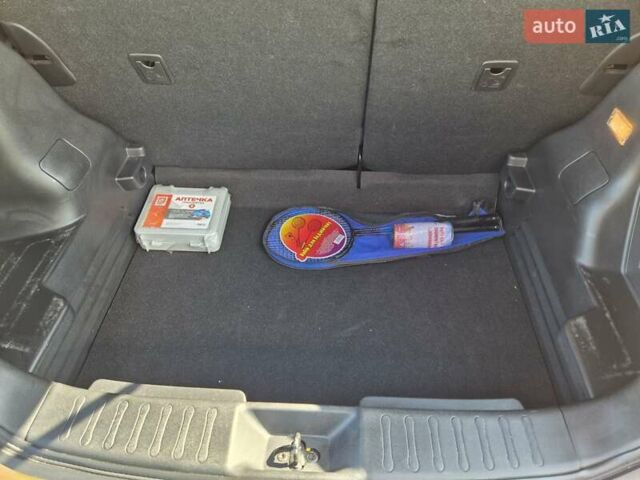 Жовтий Ніссан Жук, об'ємом двигуна 1.6 л та пробігом 22 тис. км за 16199 $, фото 64 на Automoto.ua