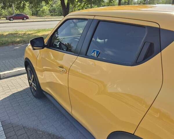 Жовтий Ніссан Жук, об'ємом двигуна 1.6 л та пробігом 22 тис. км за 16199 $, фото 18 на Automoto.ua